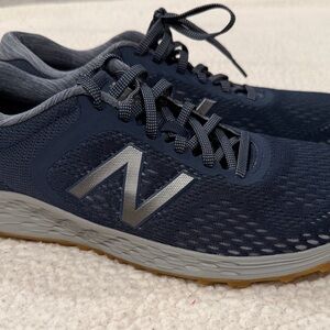 New Balance Men's Fresh Foam Arishi Tennis Shoes